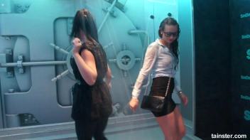 Teasing babes getting dripping wet Screencap 72 on www.sinx.com