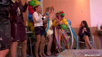 Mud Fun Screencap 32 on www.sinx.com