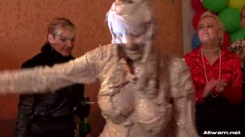 Mud Fun Screencap 60 on www.sinx.com