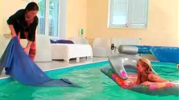 Play Fighting Turns Serious In The Pool Screencap 104 on www.sinx.com