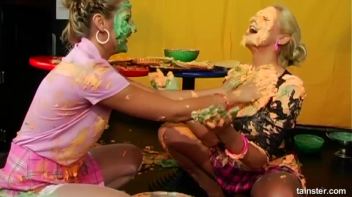 Three Hot Babes Covered In Cream Screencap 28 on www.sinx.com