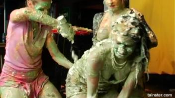 Three Hot Babes Covered In Cream Screencap 67 on www.sinx.com