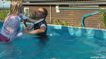 Blonde Fights Her Maid In The Pool Screencap 52 on www.sinx.com