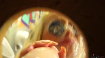 No Stopping Till She Gets That Last Drop Screencap 23 on www.sinx.com