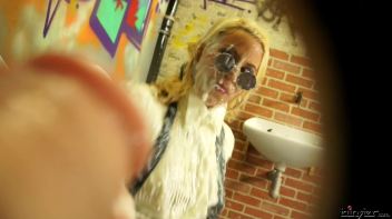 No Stopping Till She Gets That Last Drop Screencap 41 on www.sinx.com