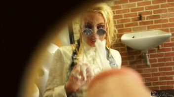 No Stopping Till She Gets That Last Drop Screencap 50 on www.sinx.com