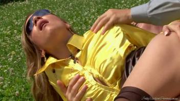 Why Go Out When There Screencap 35 on www.sinx.com