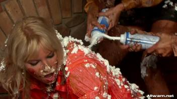 Food Fight Done Right Screencap 85 on www.sinx.com