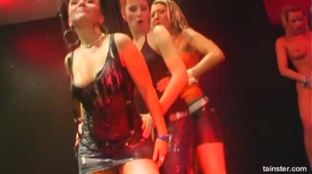 Blue Jean Babes Part 3 Cam 3 Screencap 36 on www.sinx.com