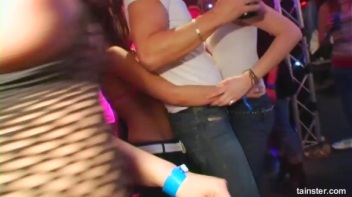 Blue Jean Babes Part 3 Cam 3 Screencap 80 on www.sinx.com