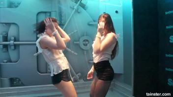 Gorgeous girls party hard under the shower Screencap 1 on www.sinx.com