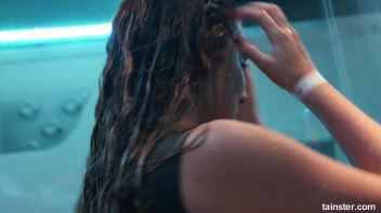 Gorgeous girls party hard under the shower Screencap 20 on www.sinx.com