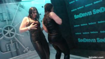 Gorgeous girls party hard under the shower Screencap 61 on www.sinx.com
