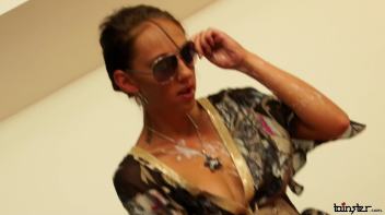 Jenna's Cum Covered Fuck Buddy Screencap 34 on www.sinx.com