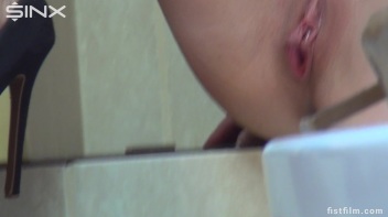 A Quicky Satisfies Cuties' Fisting Desires Screencap 18 on www.sinx.com