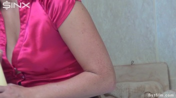 A Quicky Satisfies Cuties' Fisting Desires Screencap 1 on www.sinx.com