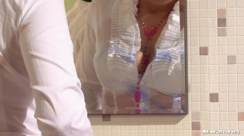 Bad Girls Gone Messy Screencap 39 on www.sinx.com