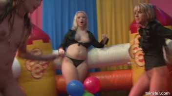 Club Cunts Part 4 - Cam 4 Screencap 77 on www.sinx.com