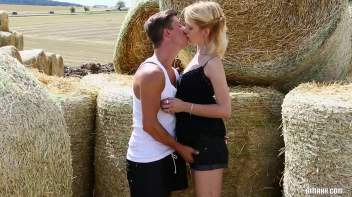 Morning bisexual surprise on a farm Screencap 3 on www.sinx.com