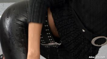 Wetlook Photo Fun Screencap 67 on www.sinx.com