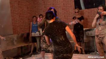 Mud Battling Eurobabe Freaks Screencap 6 on www.sinx.com