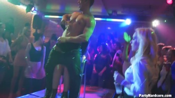 Party Hardcore Gone Crazy Vol. 34 Part 4 - Cam 2 Screencap 22 on www.sinx.com