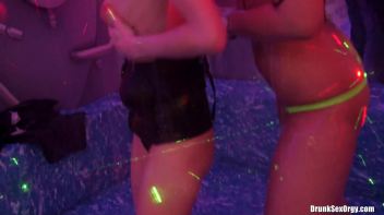 Holiday Hotties Part 1 - Shower Cam Screencap 94 on www.sinx.com