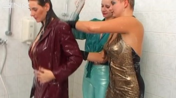 Wet And Messy Shower Fun For Three Babes Screencap 45 on www.sinx.com