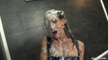 Virus Vellons gets her outfit drained in cum Screencap 95 on www.sinx.com