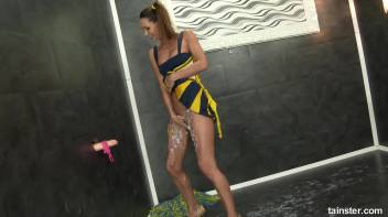 Virus Vellons gets her outfit drained in cum Screencap 20 on www.sinx.com