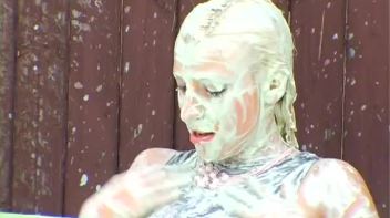 Sloppy Goo Catfight Screencap 94 on www.sinx.com