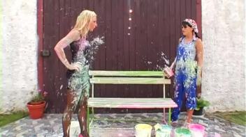 Sloppy Goo Catfight Screencap 19 on www.sinx.com