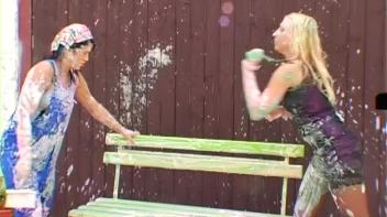 Sloppy Goo Catfight Screencap 23 on www.sinx.com