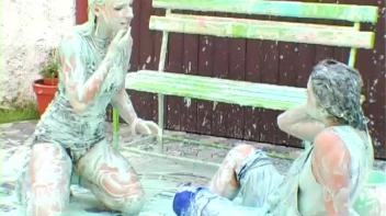 Sloppy Goo Catfight Screencap 44 on www.sinx.com