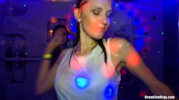 The CFNM Costume Ball Part 5 - Shower Cam Screencap 39 on www.sinx.com
