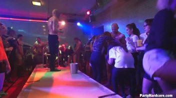 Party Hardcore Gone Crazy Vol. 34 Part 6 - Cam 1 Screencap 64 on www.sinx.com