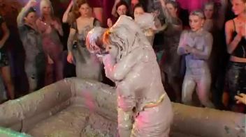 Elegant Muddy Wrestling? Screencap 21 on www.sinx.com