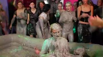 Elegant Muddy Wrestling? Screencap 22 on www.sinx.com