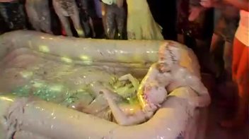 Elegant Muddy Wrestling? Screencap 35 on www.sinx.com