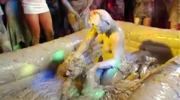 Elegant Muddy Wrestling? Screencap 56 on www.sinx.com