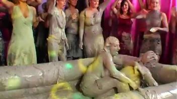 Elegant Muddy Wrestling? Screencap 60 on www.sinx.com