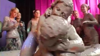 Elegant Muddy Wrestling? Screencap 68 on www.sinx.com