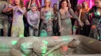 Elegant Muddy Wrestling? Screencap 83 on www.sinx.com