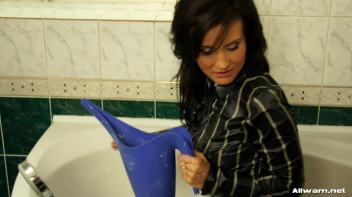 Fully Clothed Eurobabe Milk Bath Screencap 75 on www.sinx.com