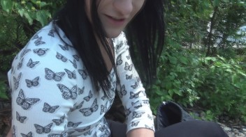 Extrem Public - Fick am See und plötzlich bekamen wir Besuch Screencap 8 on www.sinx.com