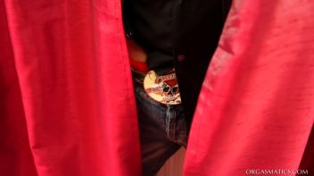 Too Hot To Let Her Go Solo Screencap 7 on www.sinx.com