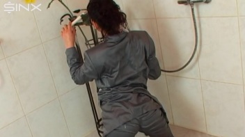 The Ultimate Shower Seduction Screencap 60 on www.sinx.com