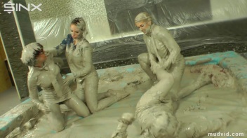 Sexy Ladies Get Wet and Messy In The Mud Screencap 64 on www.sinx.com