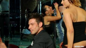 Strip Off And Get Off Part 1 Screencap 32 on www.sinx.com