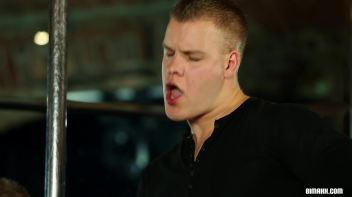 Strip Off And Get Off Part 1 Screencap 42 on www.sinx.com